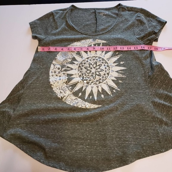 Style & Co Size XS Short Sleeve Swing Tee Mystic Moon Print Heather Green - Picture 6 of 7